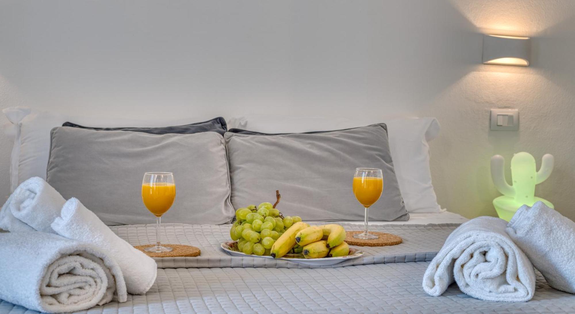 Izzhome Cozy Sunflowers Пула Екстериор снимка