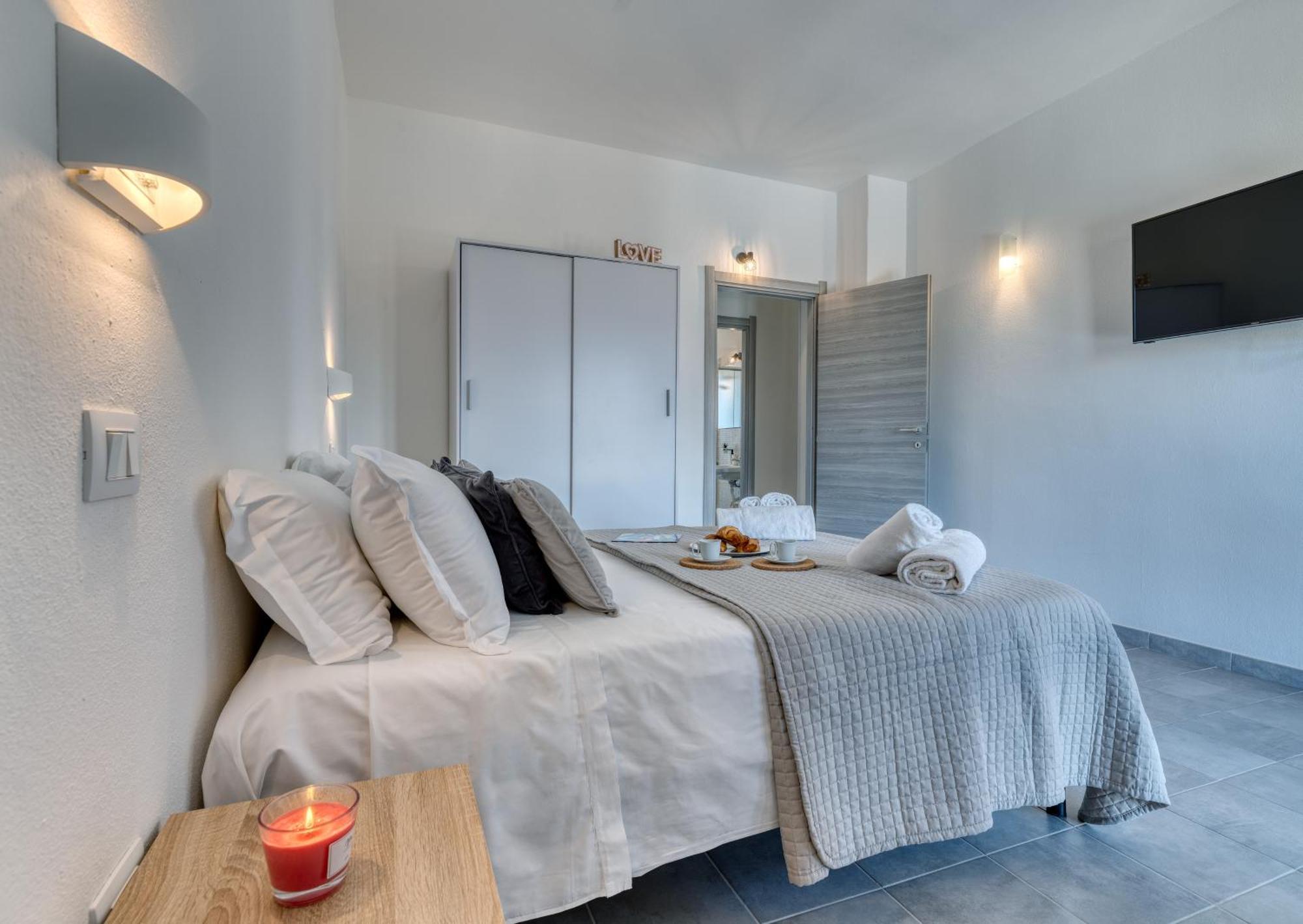 Izzhome Cozy Sunflowers Пула Екстериор снимка