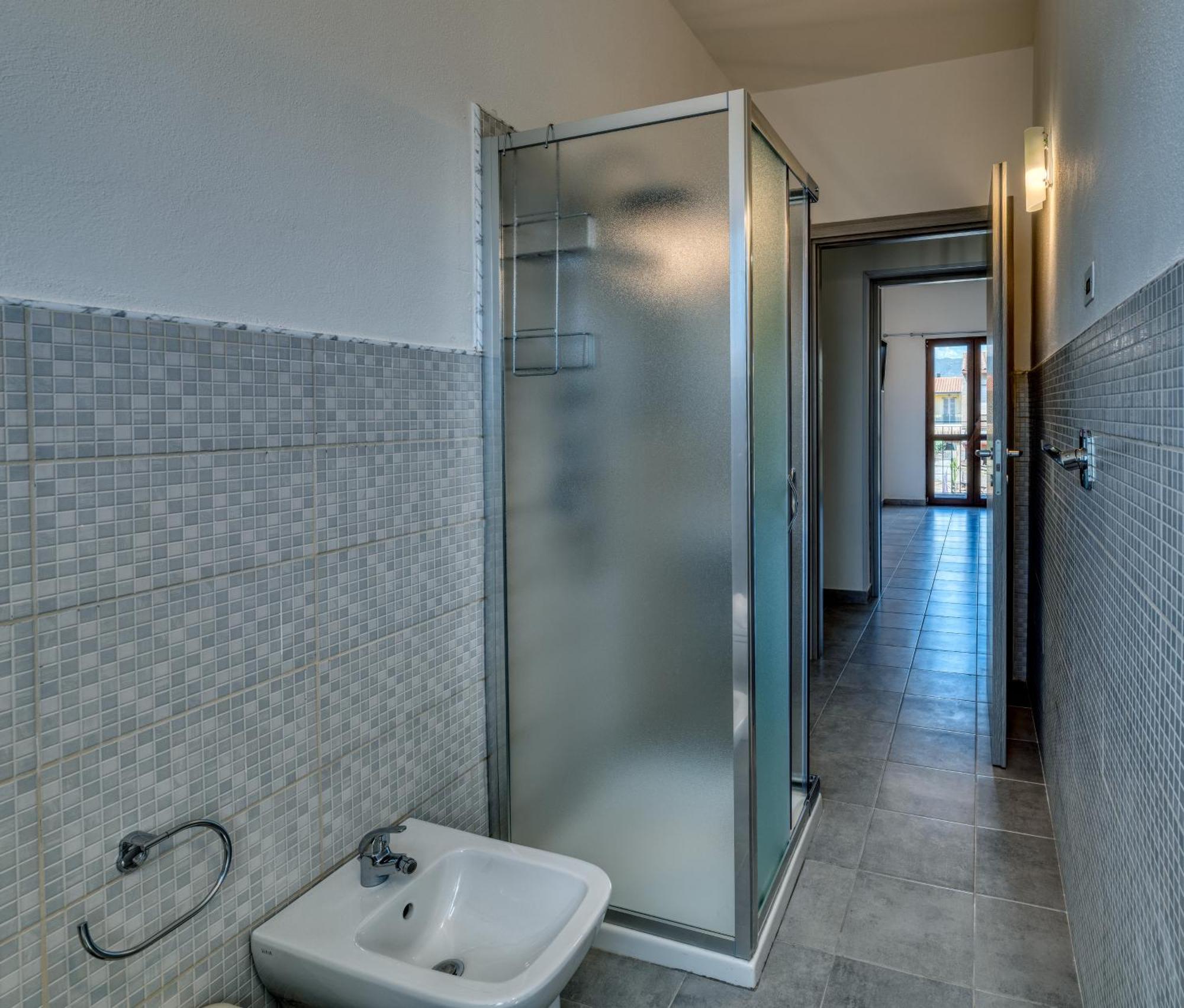 Izzhome Cozy Sunflowers Пула Екстериор снимка